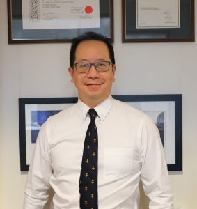 Photo of Associate Professor Anthony Kwan